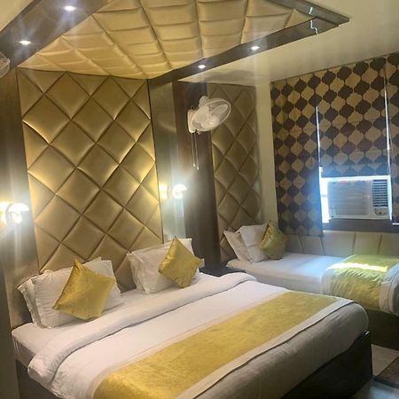 Hotel Mmk Κανπούρ Εξωτερικό φωτογραφία
