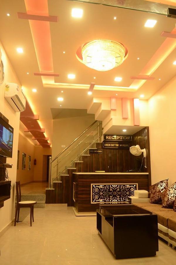 Hotel Mmk Κανπούρ Εξωτερικό φωτογραφία