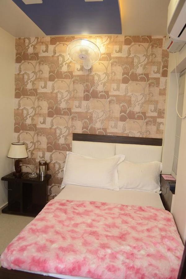Hotel Mmk Κανπούρ Εξωτερικό φωτογραφία