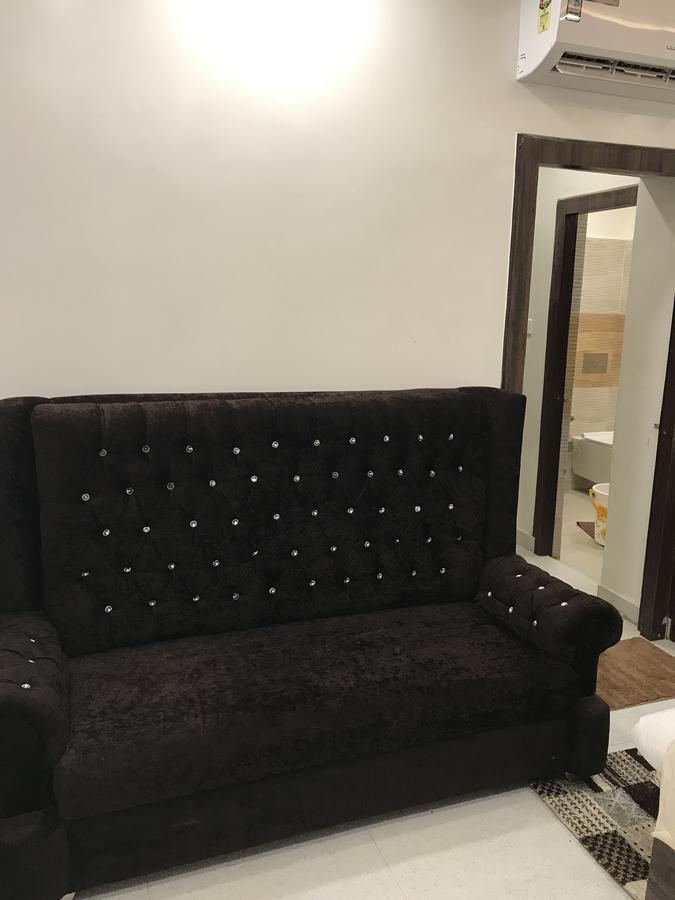 Hotel Mmk Κανπούρ Εξωτερικό φωτογραφία