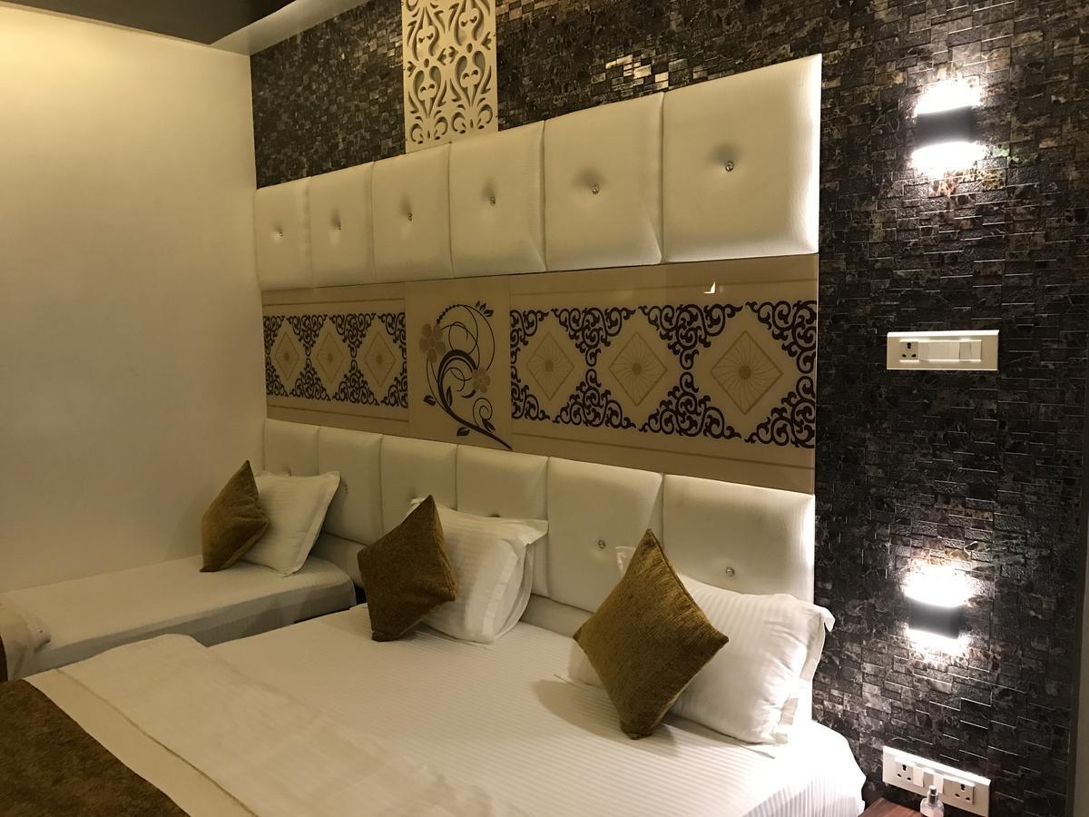 Hotel Mmk Κανπούρ Εξωτερικό φωτογραφία