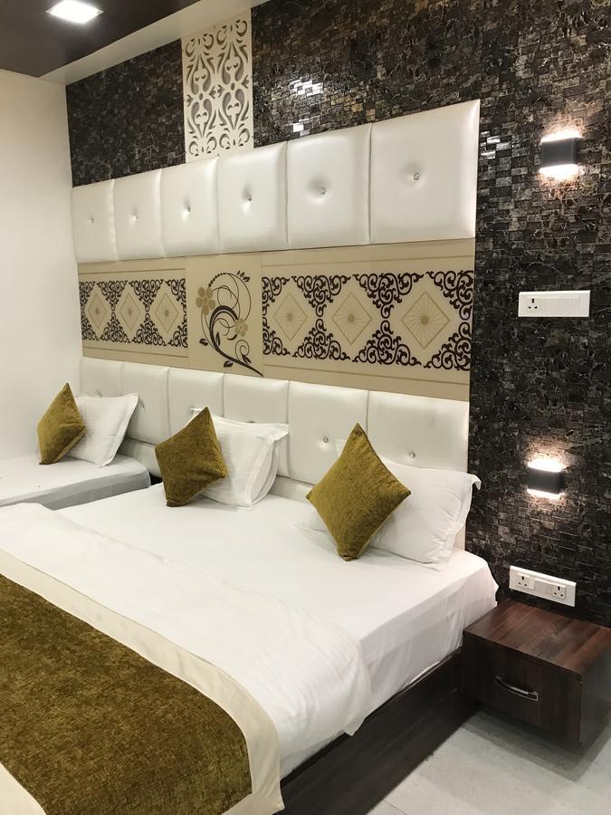 Hotel Mmk Κανπούρ Εξωτερικό φωτογραφία