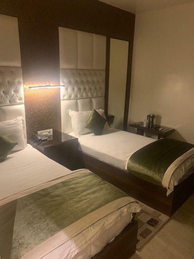Hotel Mmk Κανπούρ Εξωτερικό φωτογραφία
